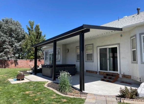 Blog post Enhance Sun Protection: Choosing the Right Deck Awning image