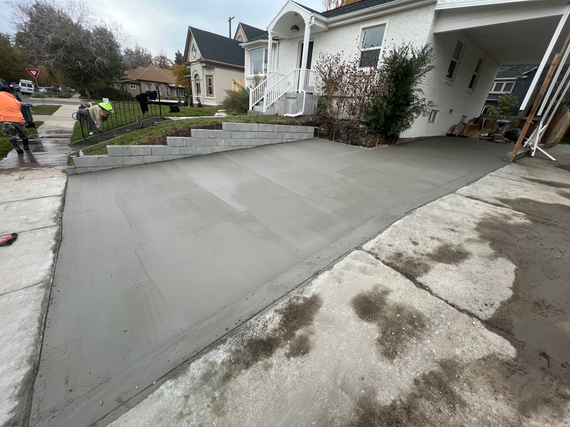 Gallery photos for Fresh Driveways and Pathways: Concrete Expertise in Action: Image #2