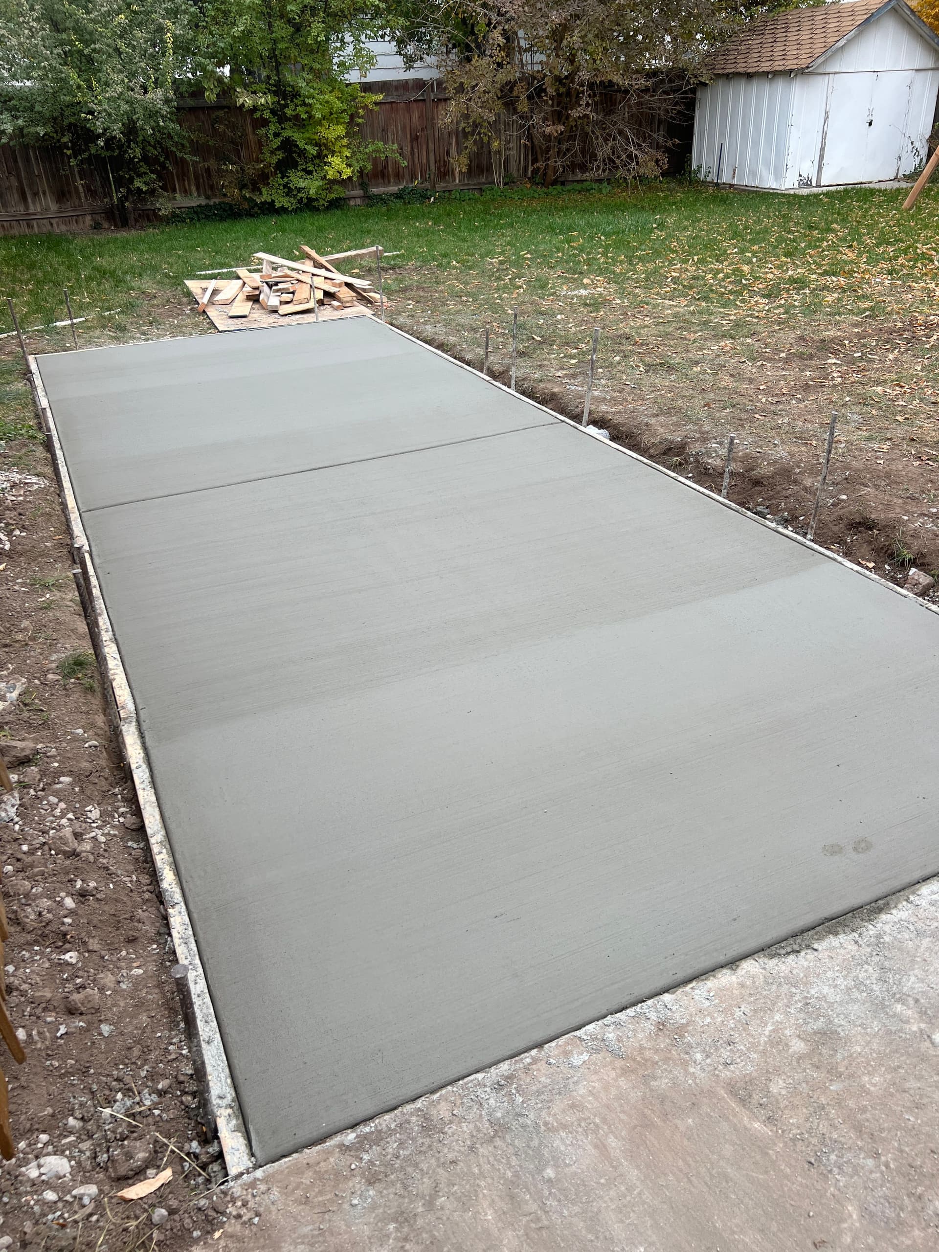 Gallery photos for Fresh Driveways and Pathways: Concrete Expertise in Action: Image #1