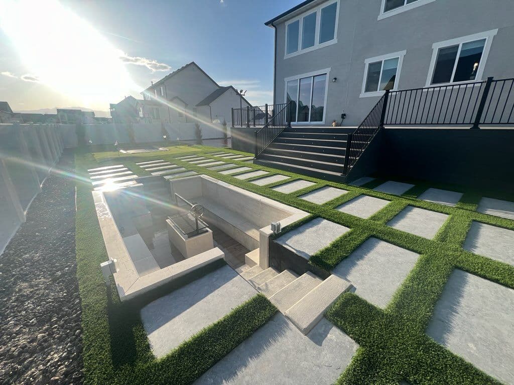 Gallery photos for Backyard Retreat with Sunken Lounge and Putting Green: Image #2