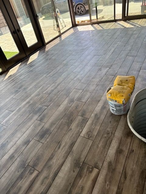 Gallery photos for Stylish Sunroom with Hot Tub in Salt Lake City: Image #3