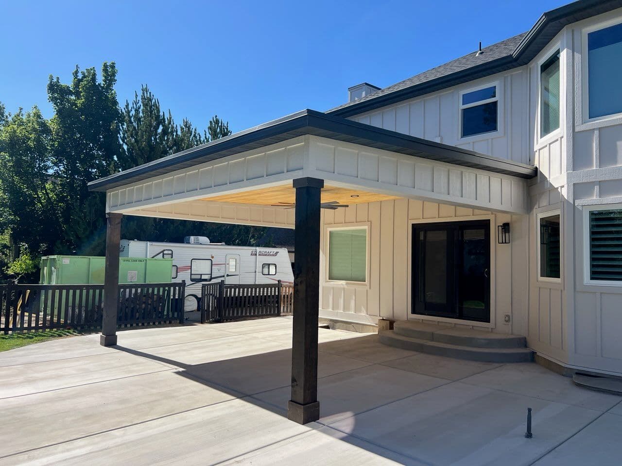 Gallery photos for Sandy UT's Sleek Patio Design with Modern Touches: Image #1