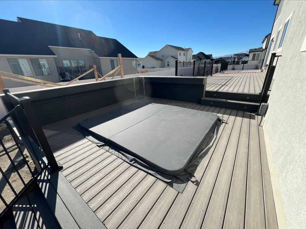 Decks Services image